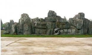 融合古典與現代 玻璃鋼人物造型與中國古典鑄銅雕像的藝術魅力——以成都態朗景觀為例